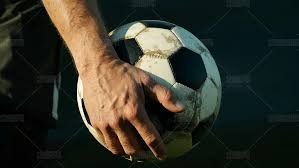 对姆巴佩来说，本赛季比四大皆空更尴尬的一种可能