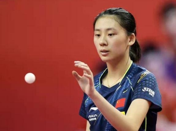 伴随着他的 伴随着他的