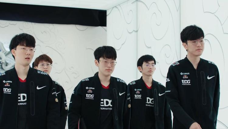 助球队赢得 助球队赢得