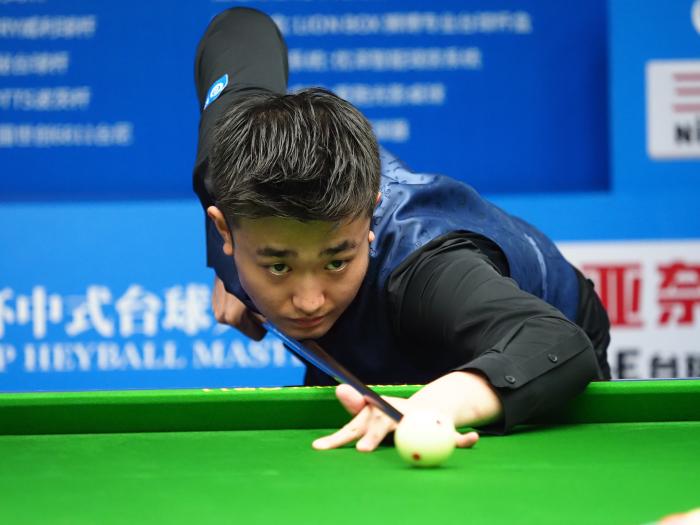 仅帮助他在 仅帮助他在